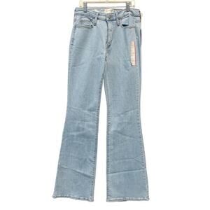 Universal‎ Thread Women's Light Wash High Rise Full Length Bootcut Jeans 4/27